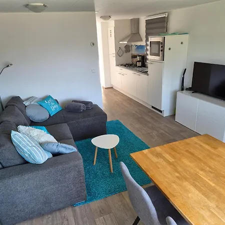 20 Chalet Petten